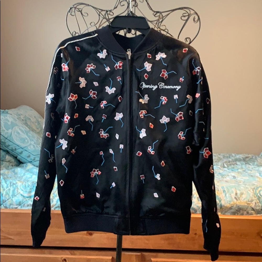 Opening ceremony size S